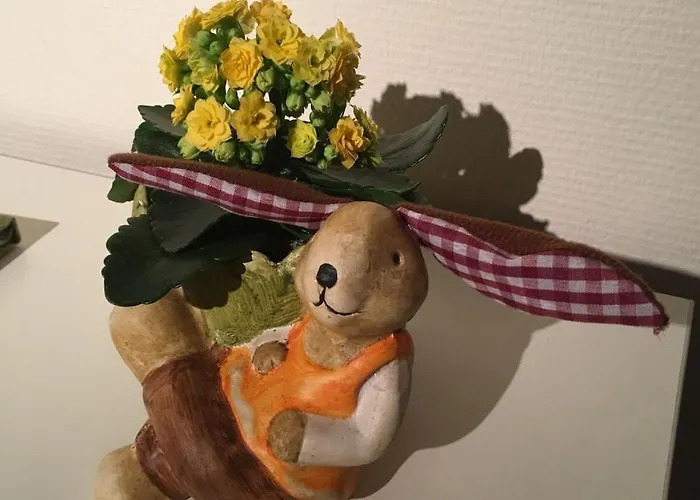 Nyaraló Mountain And Views